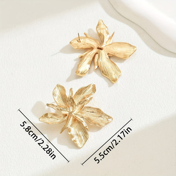Lana | Golden Floral Drop Earrings