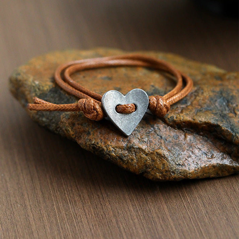 Amoura - Handmade bracelet with heart symbol