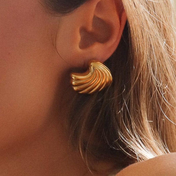 Emery | Gold Seashell Earrings
