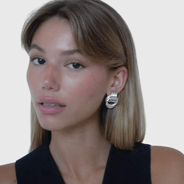 Connie | Knot Earrings